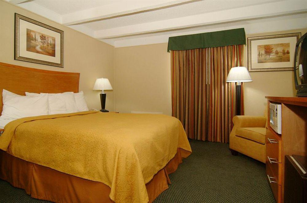 קאונסיל בלאפס Quality Inn & Suites Near I-480 And I-29 מראה חיצוני תמונה