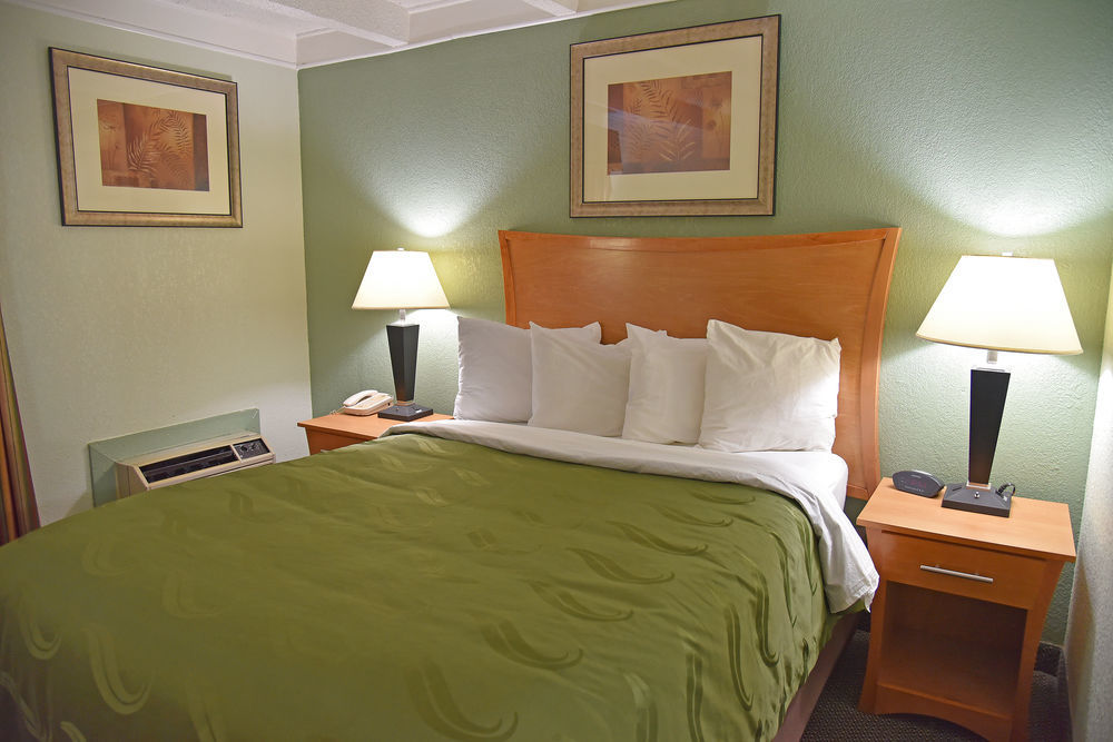 קאונסיל בלאפס Quality Inn & Suites Near I-480 And I-29 מראה חיצוני תמונה