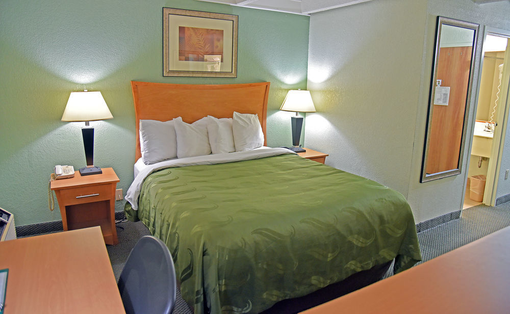 קאונסיל בלאפס Quality Inn & Suites Near I-480 And I-29 מראה חיצוני תמונה